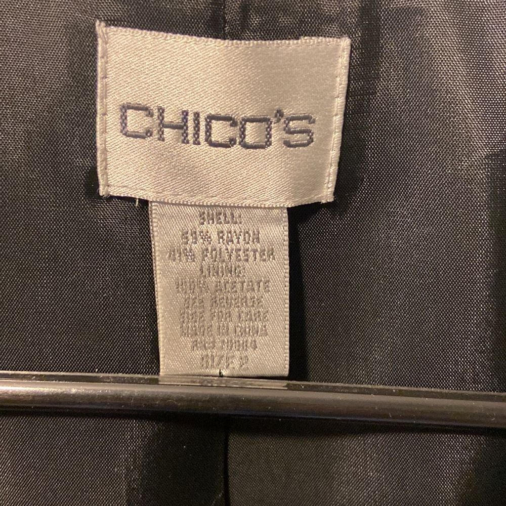 Chicos size 2 jacket - Picture 2 of 7